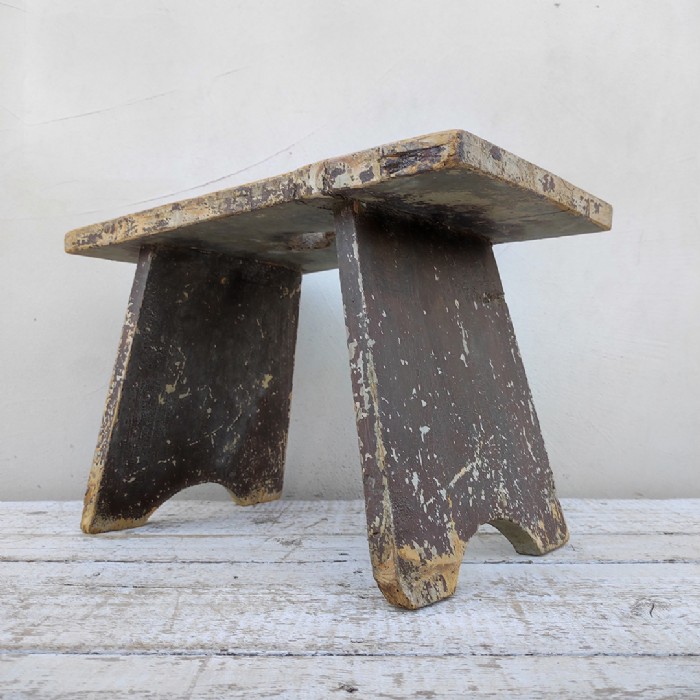 Immagine dell'articolo Sgabello rurale vintage Sgabello rurale di campagna vintage n.460