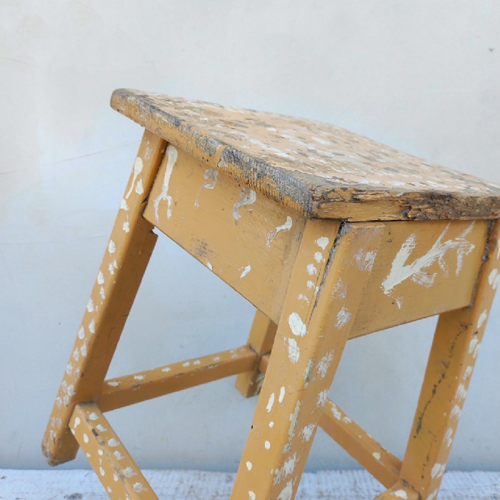 Immagine dell'articolo Sgabello rurale vintage Sgabello rurale di campagna vintage n.461