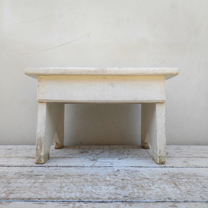 Immagine dell'articolo Sgabello rurale vintage Sgabello rurale di campagna vintage n.477