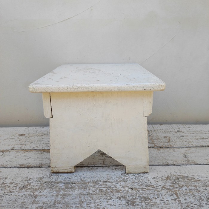 Immagine dell'articolo Sgabello rurale vintage Sgabello rurale di campagna vintage n.477