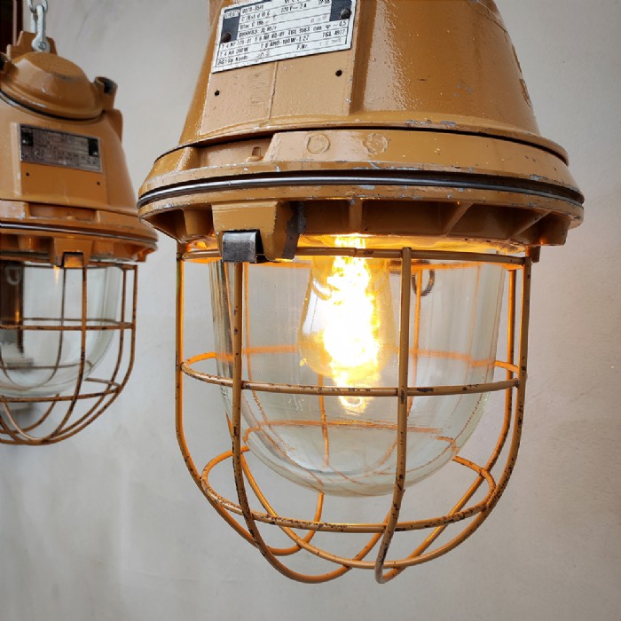 Miniatura dell'articolo Lampada industriale antiesplosione EOW DDR a sospensione - Oggetto n.36