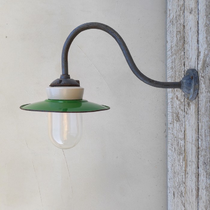 Passa il mouse sull'immagine per ingrandire Lampada industriale da parete ungherese vintage D24 - foto 8