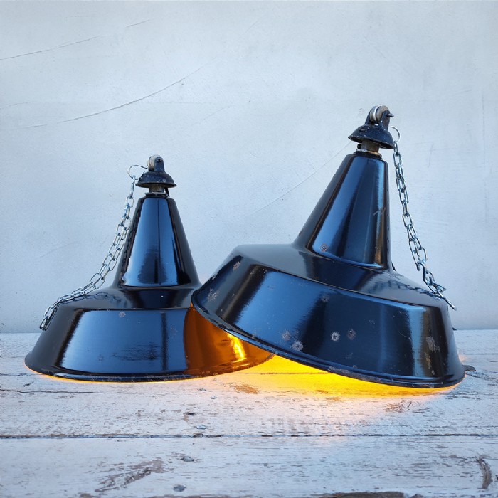 Miniatura dell'articolo Lampade industriali a sospensione vintage (coppia) - Oggetto n.229