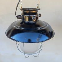 Ingrandisci l'immagine Miniatura dell'articolo Lampada industriale a sospensione Lampada industriale a sospensione cecoslovacca vintage n.377