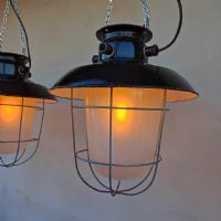 Ingrandisci l'immagine Miniatura dell'articolo Lampada industriale a sospensione Lampada industriale a sospensione cecoslovacca vintage n.377