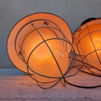 Ingrandisci l'immagine Miniatura dell'articolo Lampada industriale a sospensione Lampada industriale a sospensione cecoslovacca vintage n.377