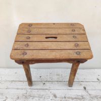 Miniatura dell'articolo Sgabello rurale in legno vintage - Oggetto n.290