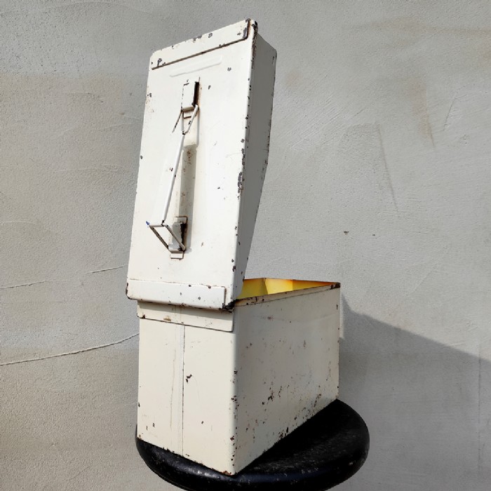 Miniatura dell'articolo Cassetta militare per munizioni - Oggetto n.121
