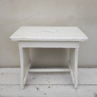 Ingrandisci l'immagine Miniatura dell'articolo Sgabello rurale vintage Sgabello rurale di campagna vintage n.359