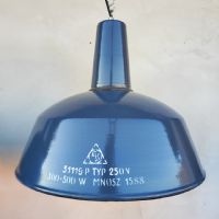 Ingrandisci l'immagine Miniatura dell'articolo Lampada industriale a sospensione Lampade (2) industriali a sospensione ungheresi EKA vintage D41.5 n.378