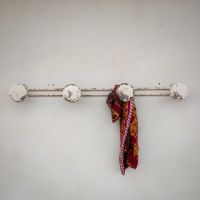 Appendiabiti da parete francese vintage n�NaN di colore Bianco panna / argento