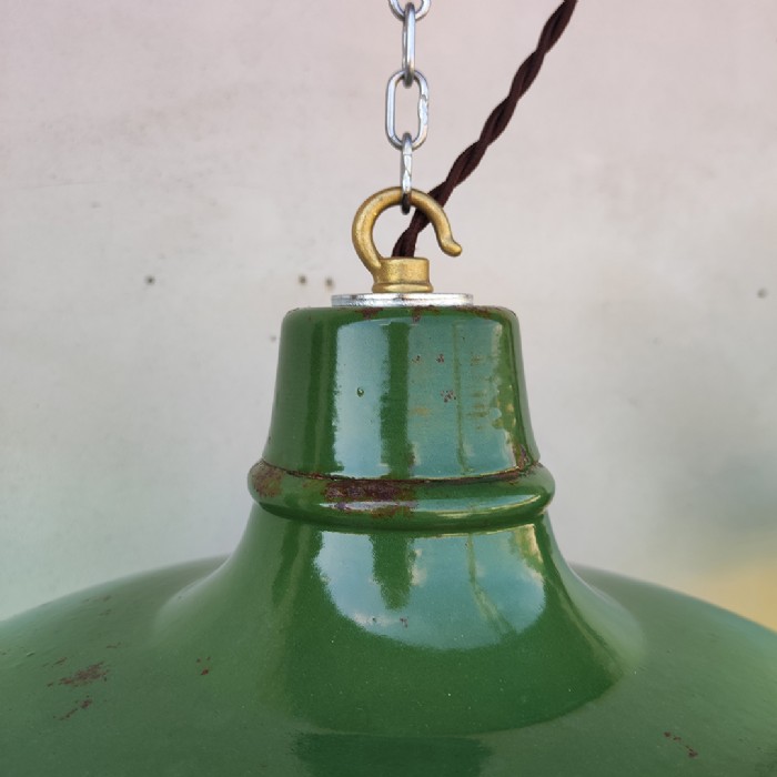 Passa il mouse sull'immagine per ingrandire Lampade (2) industriali a sospensione francesi vintage D38 - foto 4