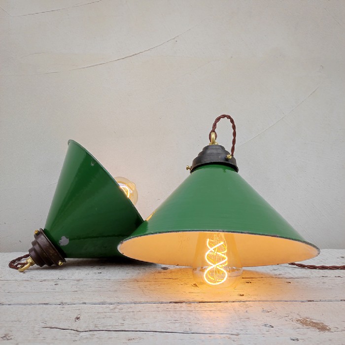 Immagine dell'articolo Lampada industriale a sospensione Lampade industriali a sospensione vintage (coppia) D26 n.409