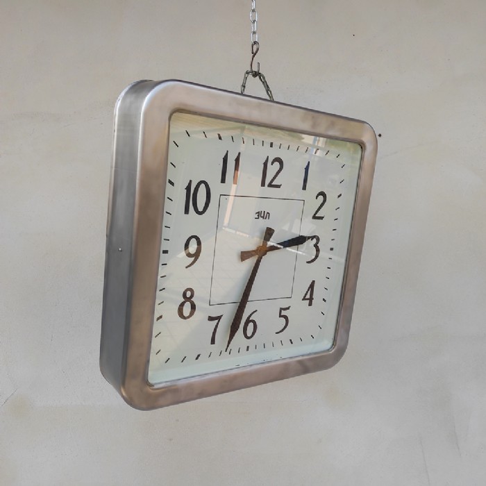 Immagine dell'articolo Orologio industriale da parete Orologio industriale sovietico quarzo vintage n.448