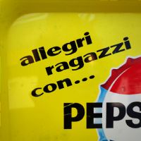 Miniatura dell'articolo Vassoio PEPSI COLA vintage - Oggetto n.196