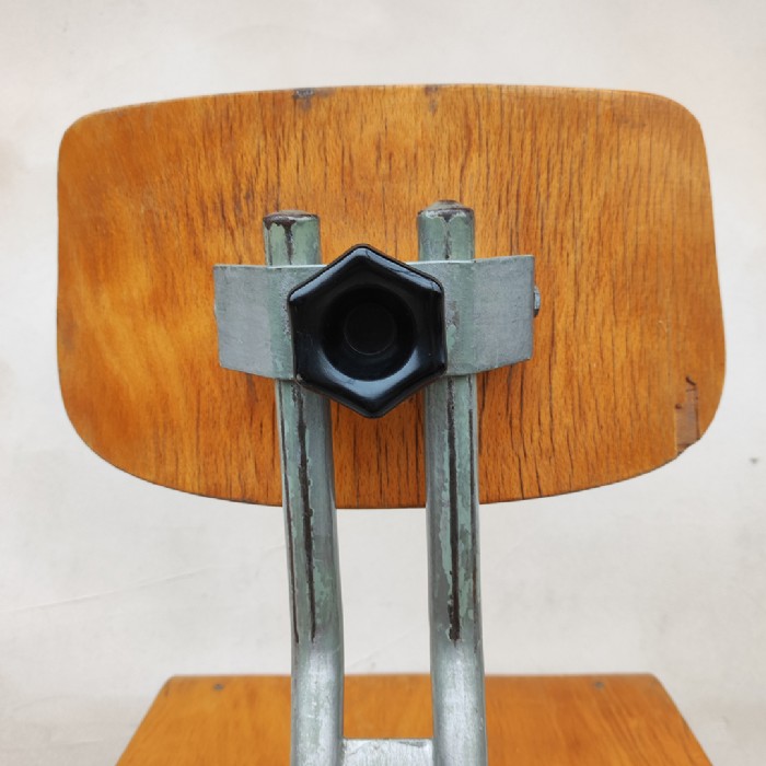 Immagine dell'articolo Sedia sgabello industriale Sedia sgabello industriale vintage n.429