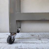 Ingrandisci l'immagine Miniatura dell'articolo Tavolo da lavoro Tavolino industriale vintage n.466