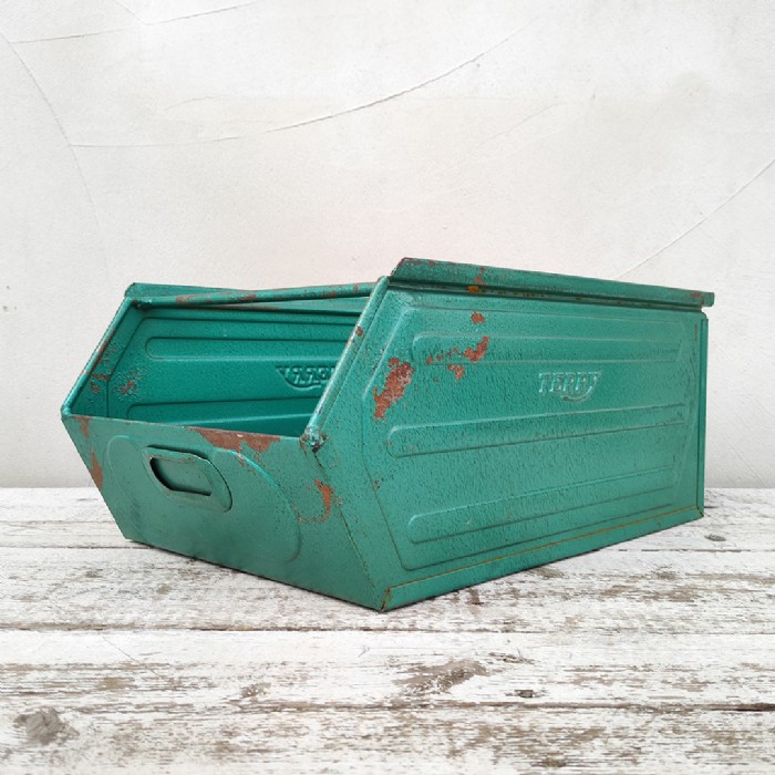 Passa il mouse sull'immagine per ingrandire Immagine dell'articolo Contenitori Contenitore industriale impilabile vintage n.324