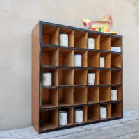 Ingrandisci l'immagine Casellario industriale in legno vintage - miniatura 10