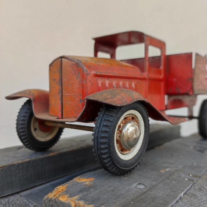 Passa il mouse sull'immagine per ingrandire Immagine dell'articolo Giocattoli Giocattolo Pick-up Ford in lamiera 1958 n.350