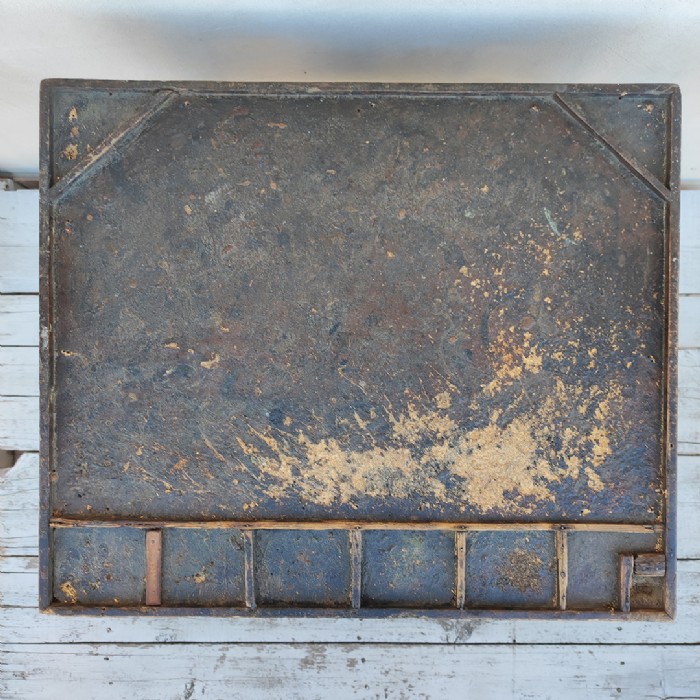 Passa il mouse sull'immagine per ingrandire Immagine dell'articolo Tavolo da lavoro Banchetto da calzolaio vintage n.449