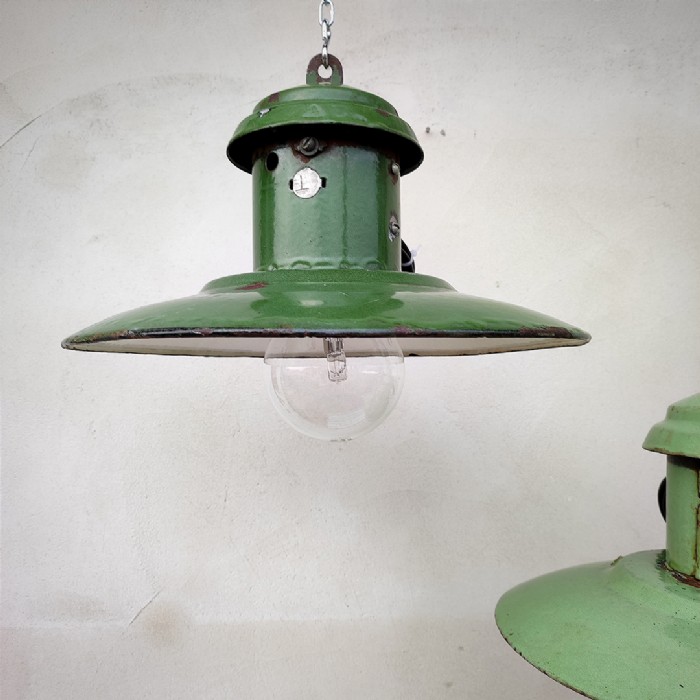 Miniatura dell'articolo Lampada industriale a sospensione vintage - Oggetto n.48