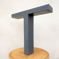 Miniatura dell'articolo Lettera in metallo T - Oggetto n.139