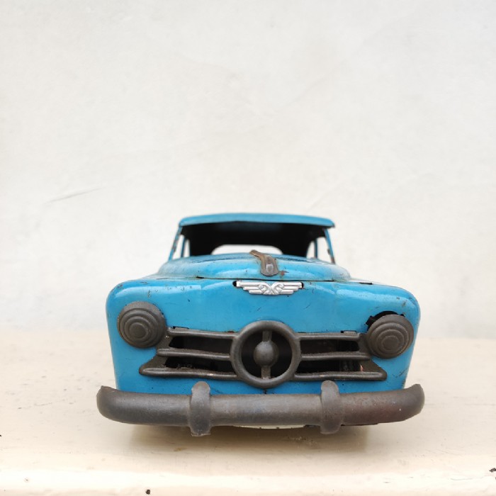 Passa il mouse sull'immagine per ingrandire Immagine dell'articolo Giocattoli Automobile giocattolo made in France vintage n.381