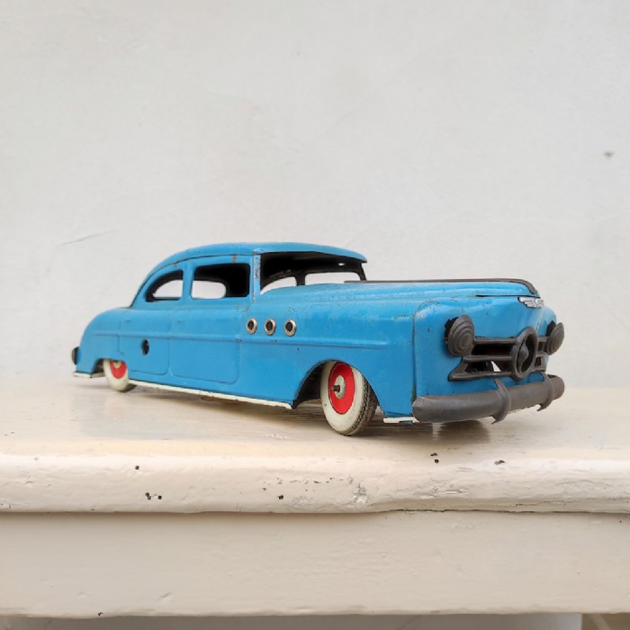 Passa il mouse sull'immagine per ingrandire Immagine dell'articolo Giocattoli Automobile giocattolo made in France vintage n.381