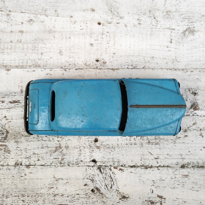 Passa il mouse sull'immagine per ingrandire Immagine dell'articolo Giocattoli Automobile giocattolo made in France vintage n.381