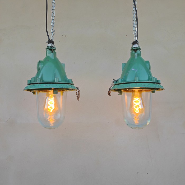 Immagine dell'articolo Lampada industriale a sospensione Lampada industriale bunker a sospensione vintage ex Unione Sovietica CCCP n.400