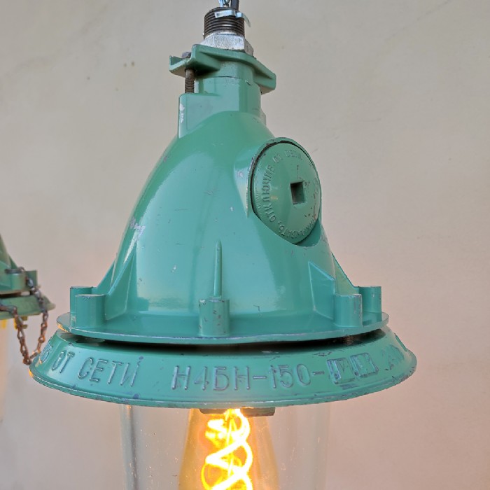 Immagine dell'articolo Lampada industriale a sospensione Lampada industriale bunker a sospensione vintage ex Unione Sovietica CCCP n.400