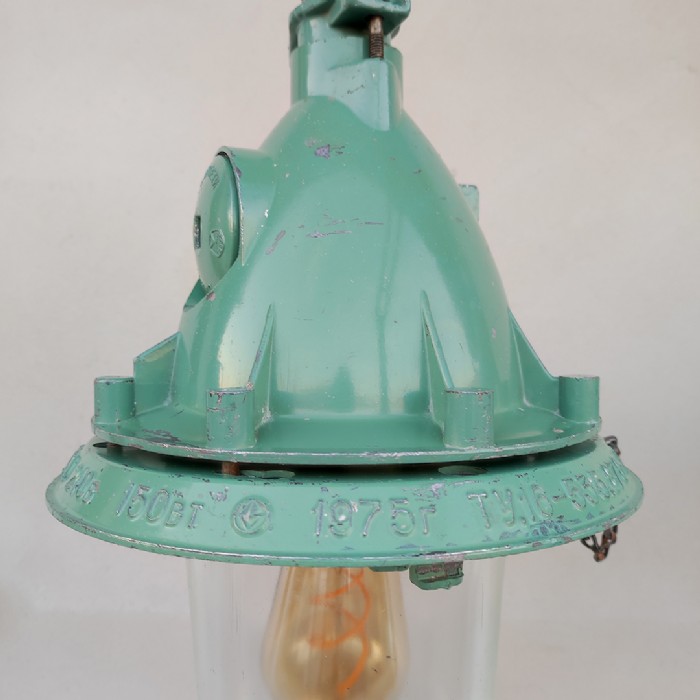 Immagine dell'articolo Lampada industriale a sospensione Lampada industriale bunker a sospensione vintage ex Unione Sovietica CCCP n.400