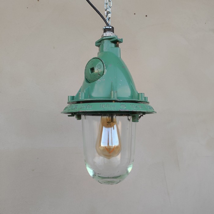 Immagine dell'articolo Lampada industriale a sospensione Lampada industriale bunker a sospensione vintage ex Unione Sovietica CCCP n.400