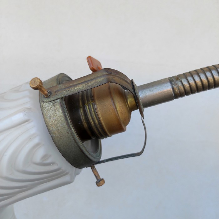 Passa il mouse sull'immagine per ingrandire Immagine dell'articolo Lampada da scrivania Lampada da scrivania Art-Deco Vintage n.450