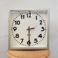 Miniatura dell'articolo Orologio industriale R.B.G. quarzo vintage - Oggetto n.58