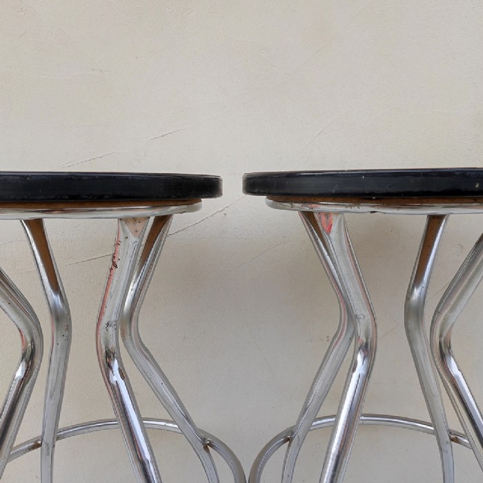 Immagine dell'articolo Sgabello di modernariato Sgabello di modernariato vintage n.432