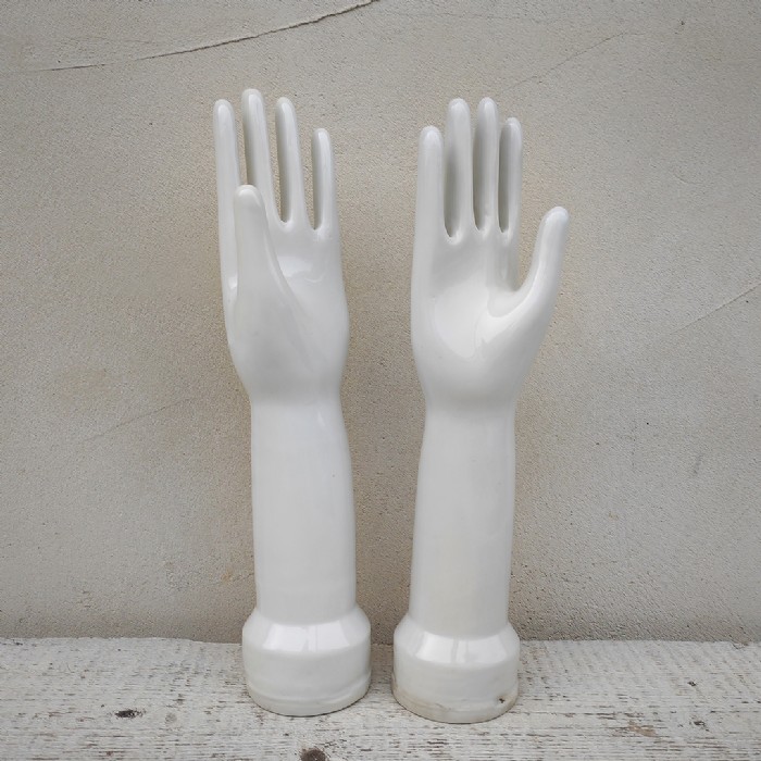 Miniatura dell'articolo Forme per guanti industriali coppia vintage - Oggetto n.281